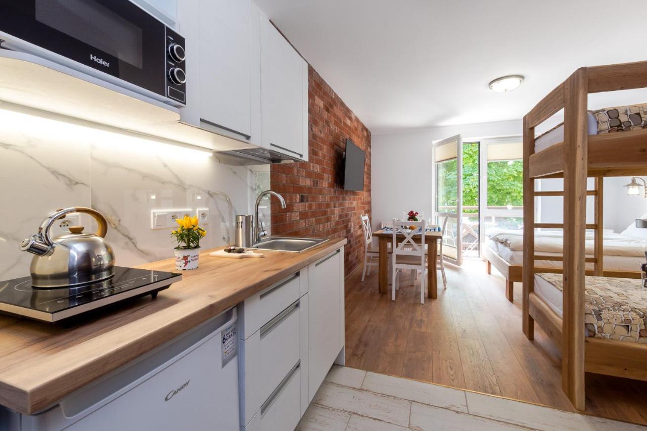 Villa Kliwer 50 Metrow Od Morza 罗威 外观 照片